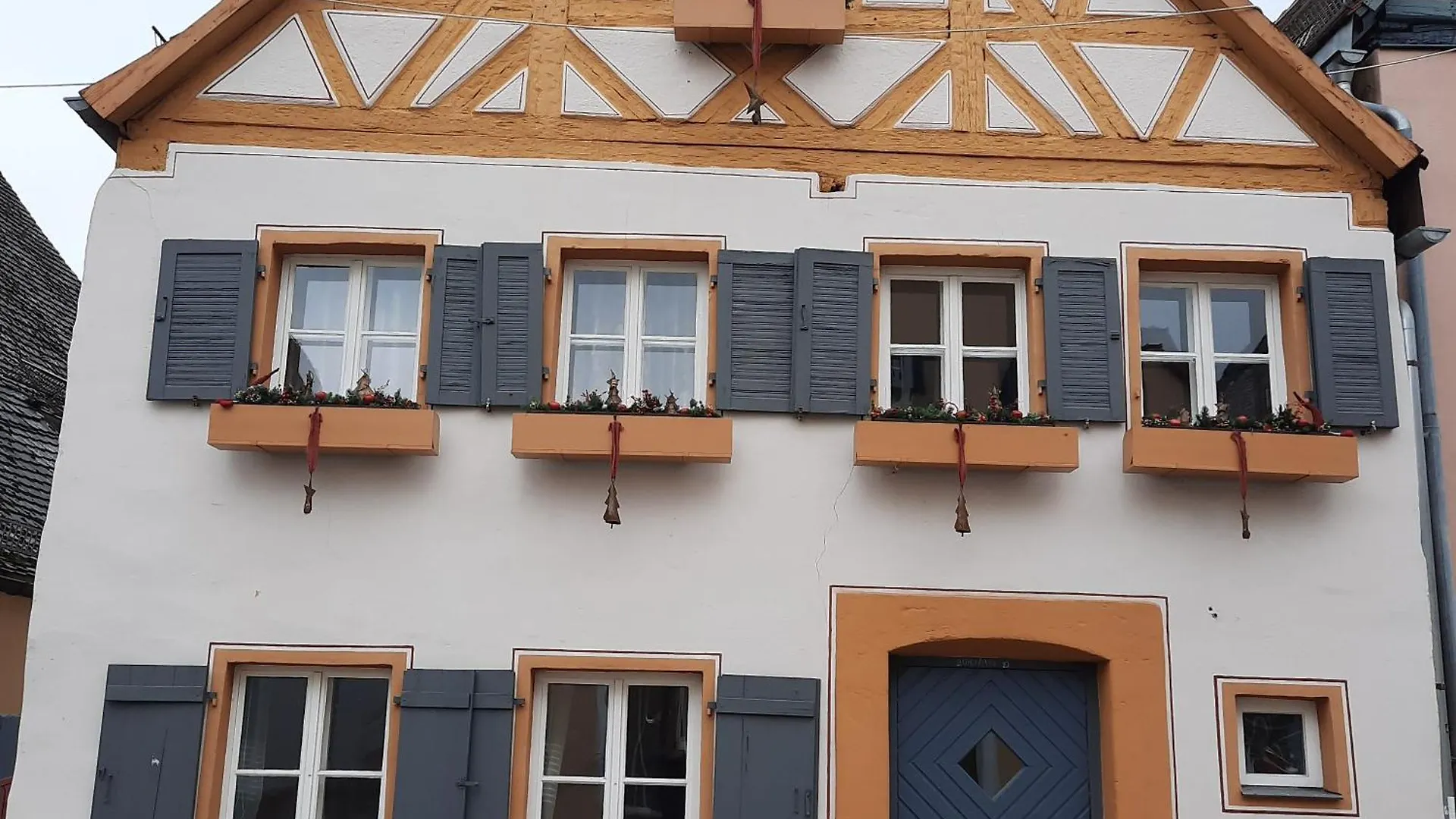 Antikperle Mit Komfort Hilpoltstein